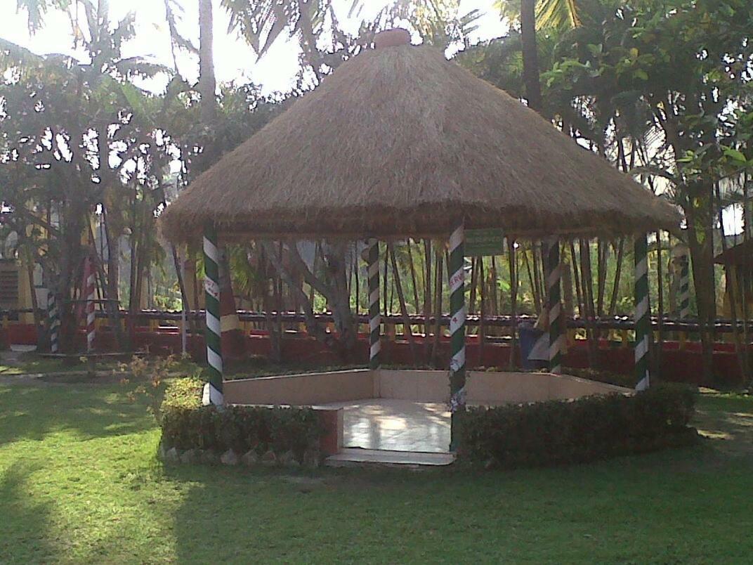 Palm Village Resort Calcutta Exterior foto