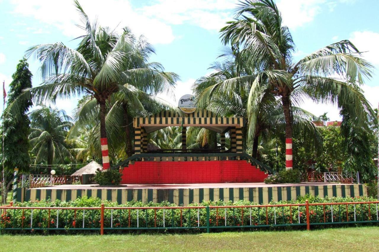 Palm Village Resort Calcutta Exterior foto
